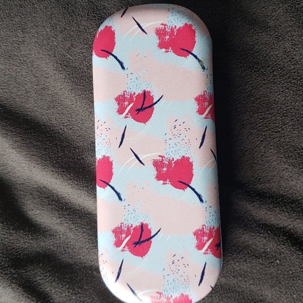 Pink eyeglasses case